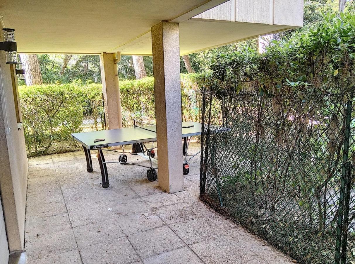 Chateau De La Pinede Juan-les-Pins Exterior foto