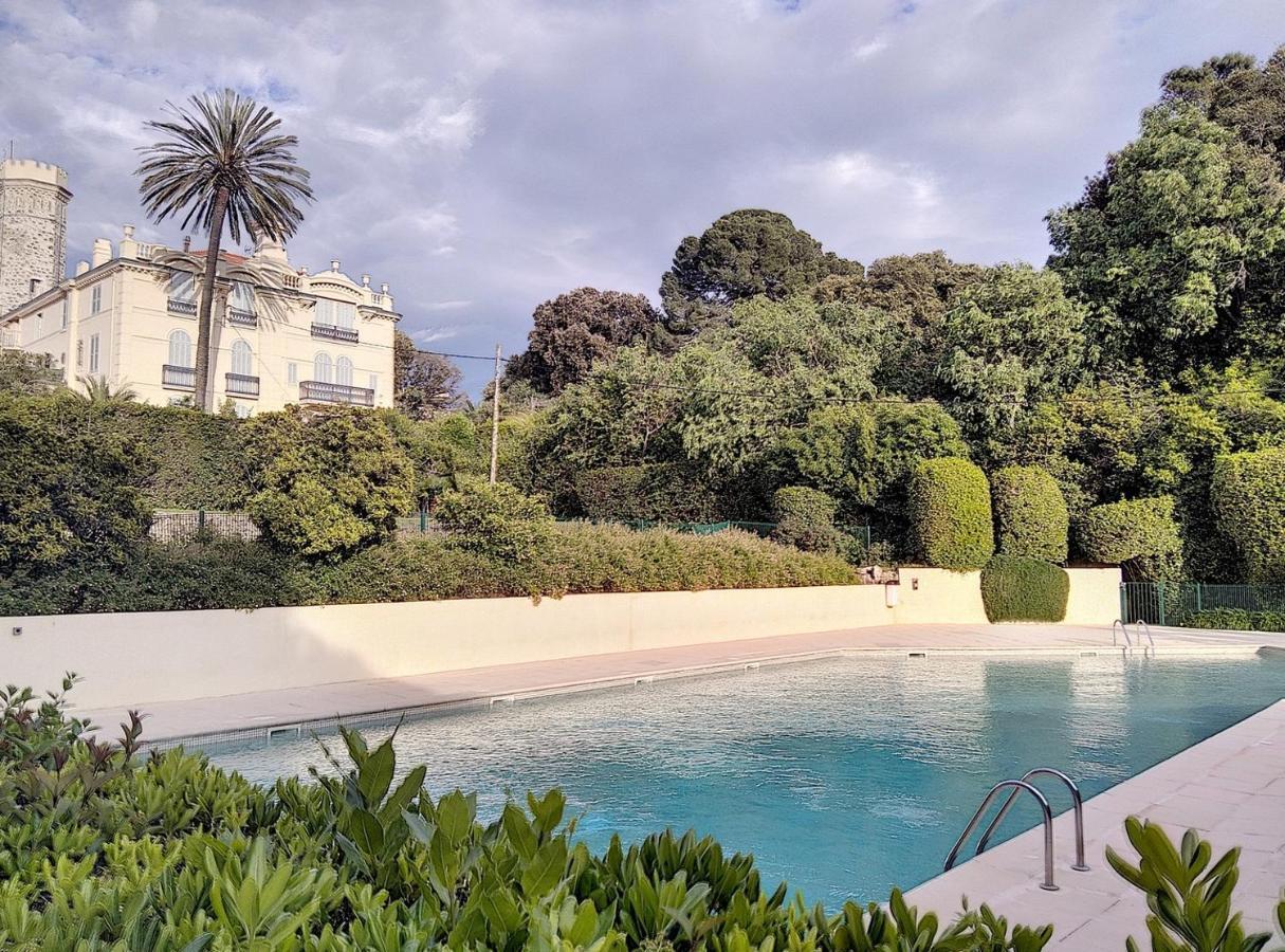 Chateau De La Pinede Juan-les-Pins Exterior foto